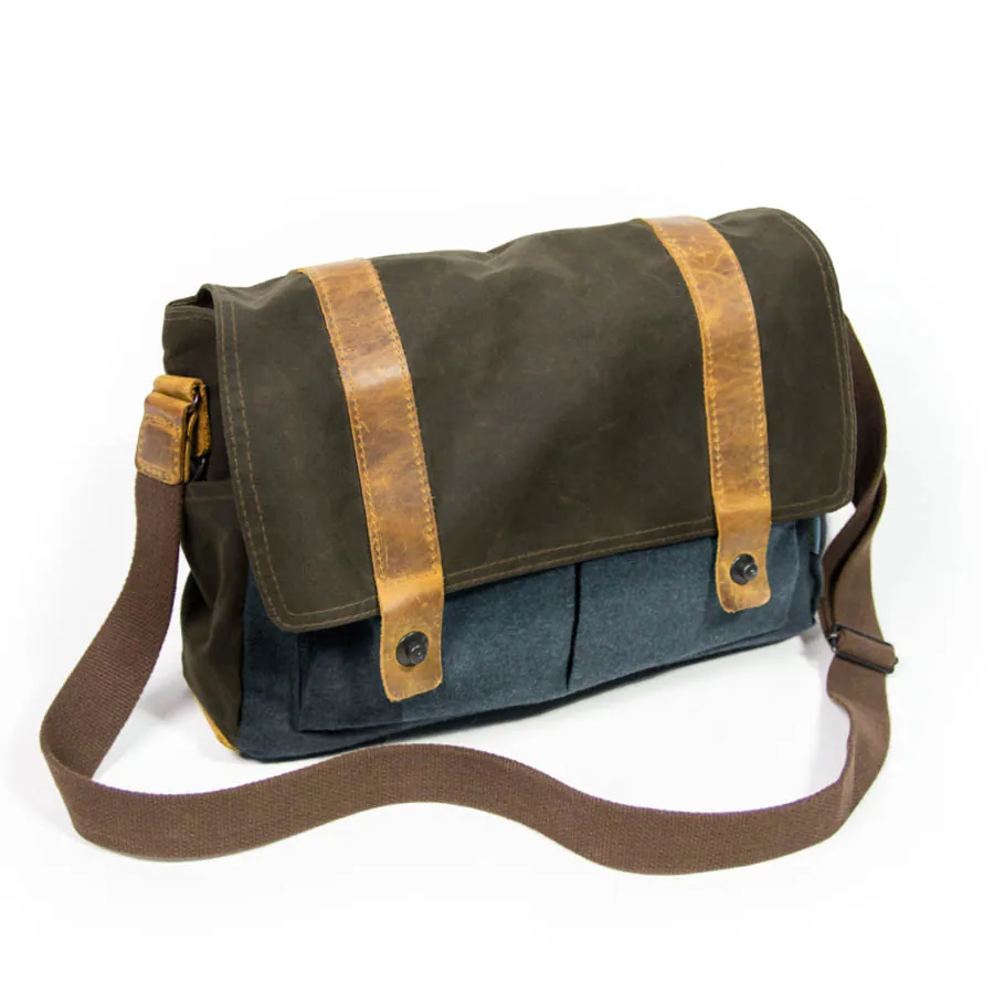 Waxed Cotton Tasche "Landeck", Petrolblau (Messeware)